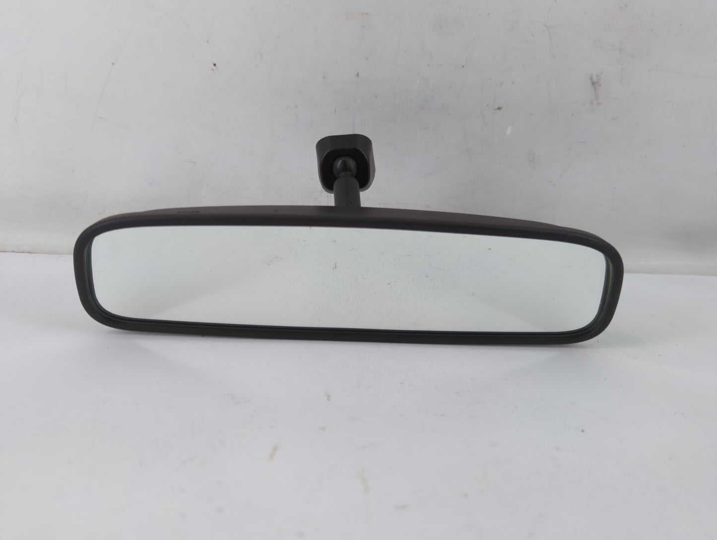 2009-2022 Hyundai Tucson Interior Rear View Mirror Replacement OEM P/N:E4012143 Fits OEM Used Auto Parts - Oemusedautoparts1.com