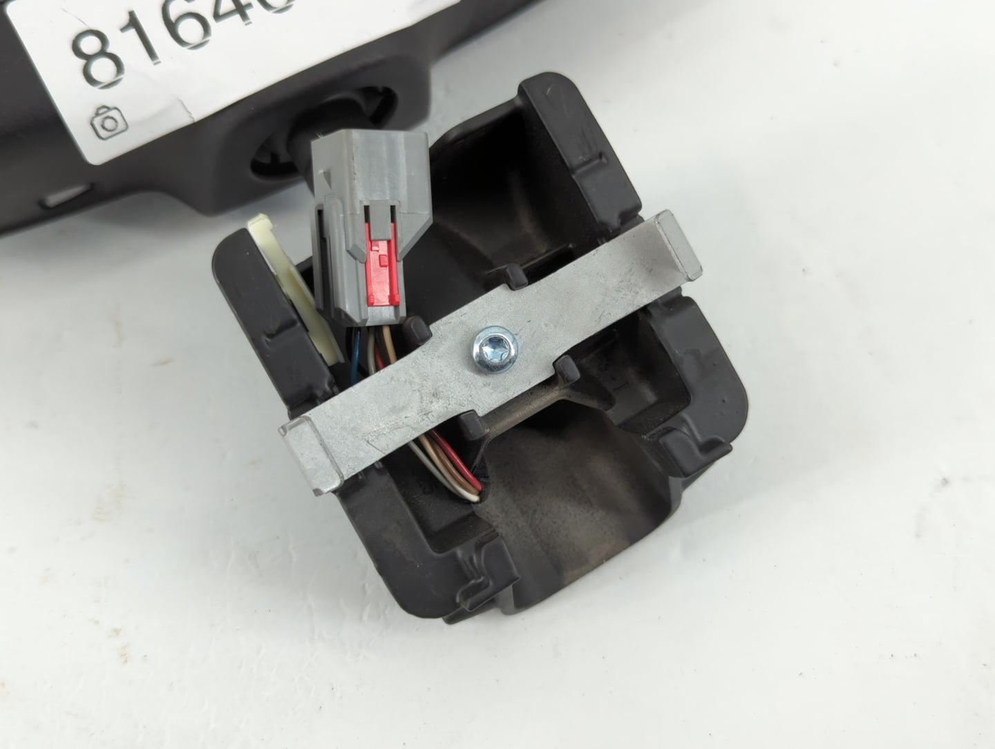 2020 Land Rover Discovery Sport Interior Rear View Mirror Replacement OEM P/N:E11048560 Fits OEM Used Auto Parts - Oemusedautoparts1.com