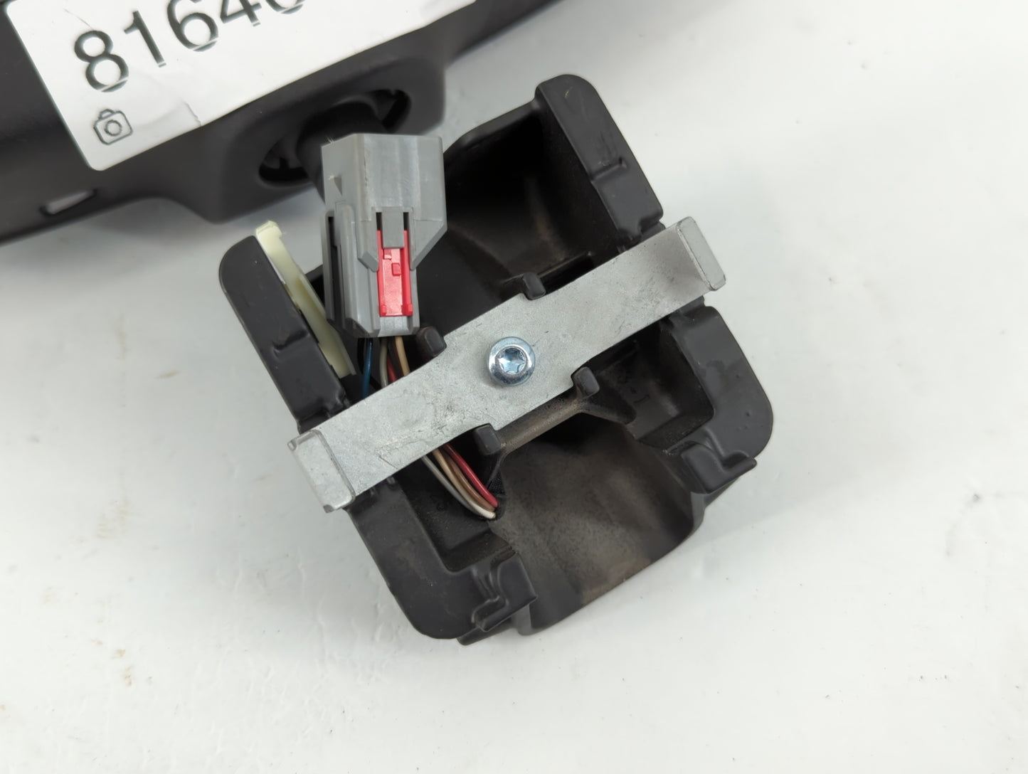 2020 Land Rover Discovery Sport Interior Rear View Mirror Replacement OEM P/N:E11048560 Fits OEM Used Auto Parts - Oemusedautoparts1.com