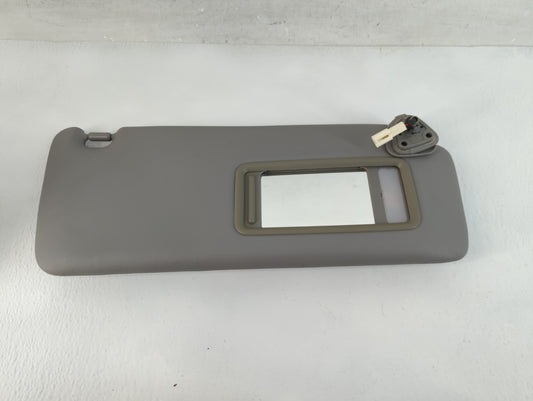 2004-2007 Toyota Highlander Sun Visor Shade Replacement Passenger Right Mirror Fits Fits 2004 2005 2006 2007 OEM Used Auto Parts - Oemusedautoparts1.com