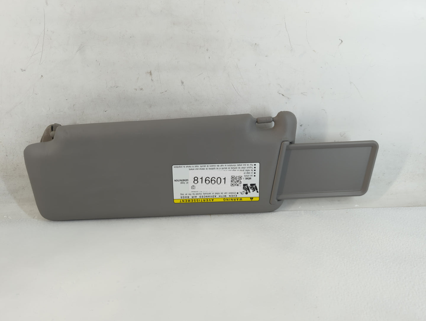 2004-2007 Toyota Highlander Sun Visor Shade Replacement Passenger Right Mirror Fits Fits 2004 2005 2006 2007 OEM Used Auto Parts - Oemusedautoparts1.com