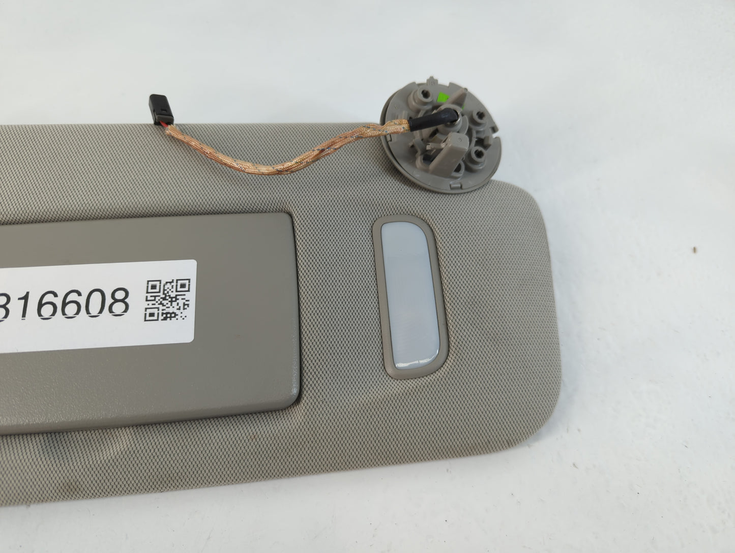 2010-2017 Chevrolet Equinox Sun Visor Shade Replacement Passenger Right Mirror Fits Fits 2010 2011 2012 2013 2014 2015 2016 2017 OEM Used Auto Parts - Oemusedautoparts1.com