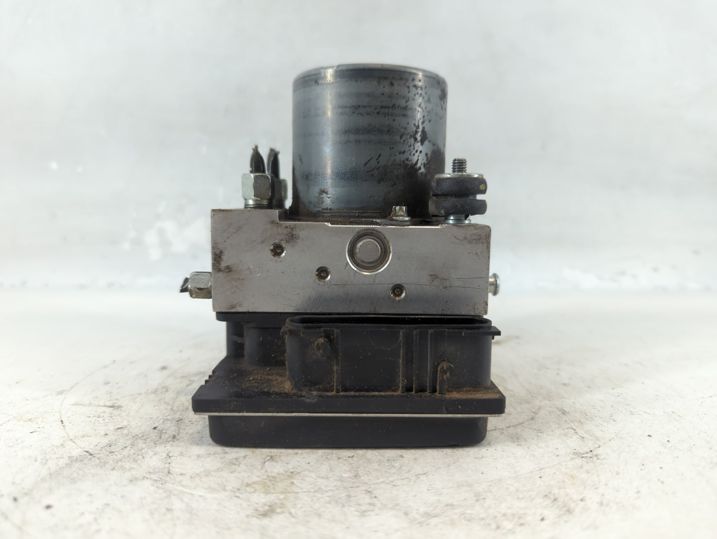 2011-2013 Nissan Altima ABS Pump Control Module Replacement P/N:47660 ZX65A Fits Fits 2011 2012 2013 OEM Used Auto Parts - Oemusedautoparts1.com