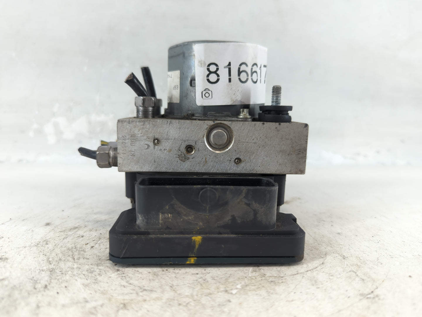 2013 Dodge Caravan ABS Pump Control Module Replacement P/N:P68183803AA Fits OEM Used Auto Parts - Oemusedautoparts1.com