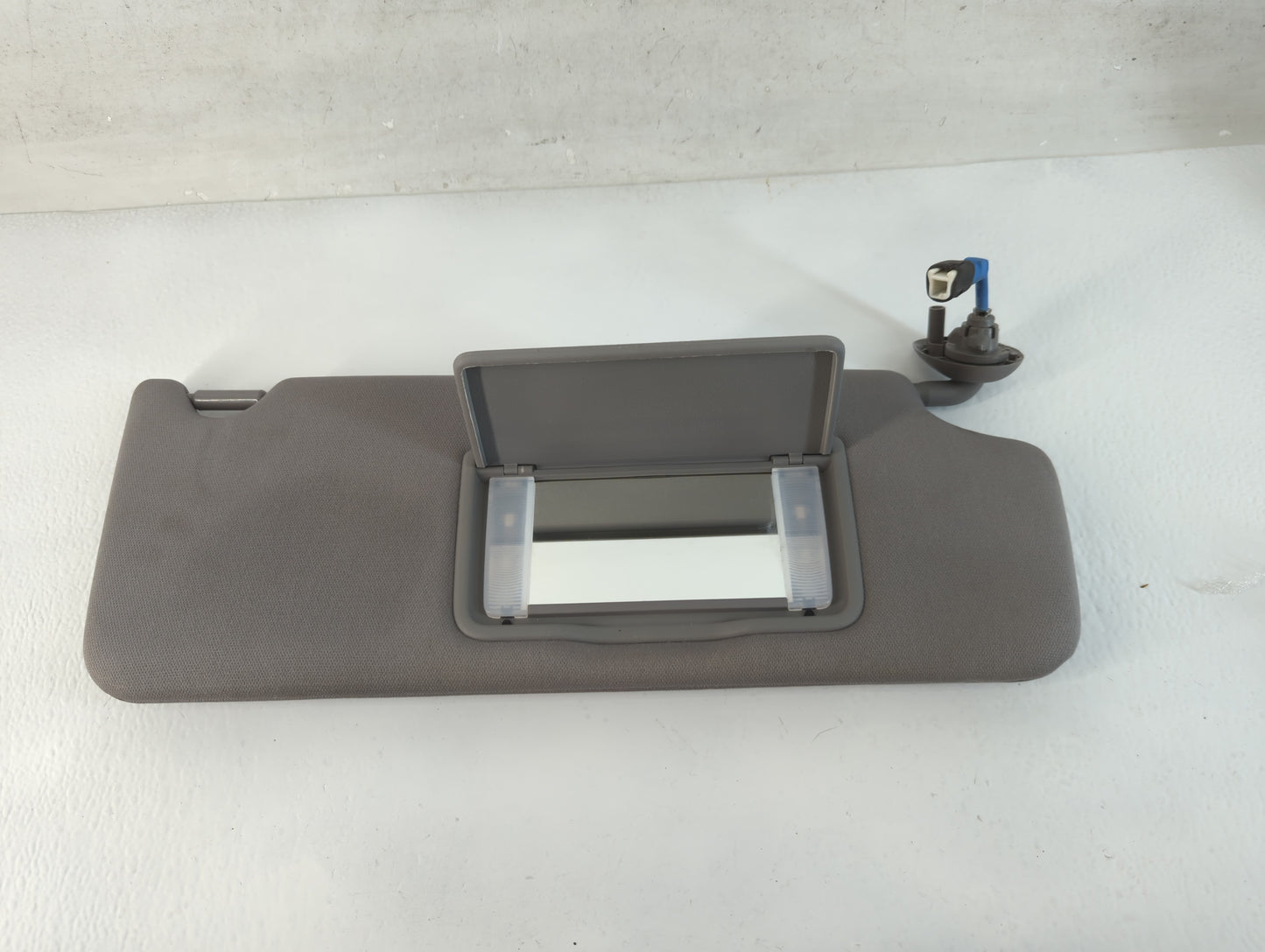 2018 Honda Pilot Sun Visor Shade Replacement Passenger Right Mirror Fits OEM Used Auto Parts - Oemusedautoparts1.com