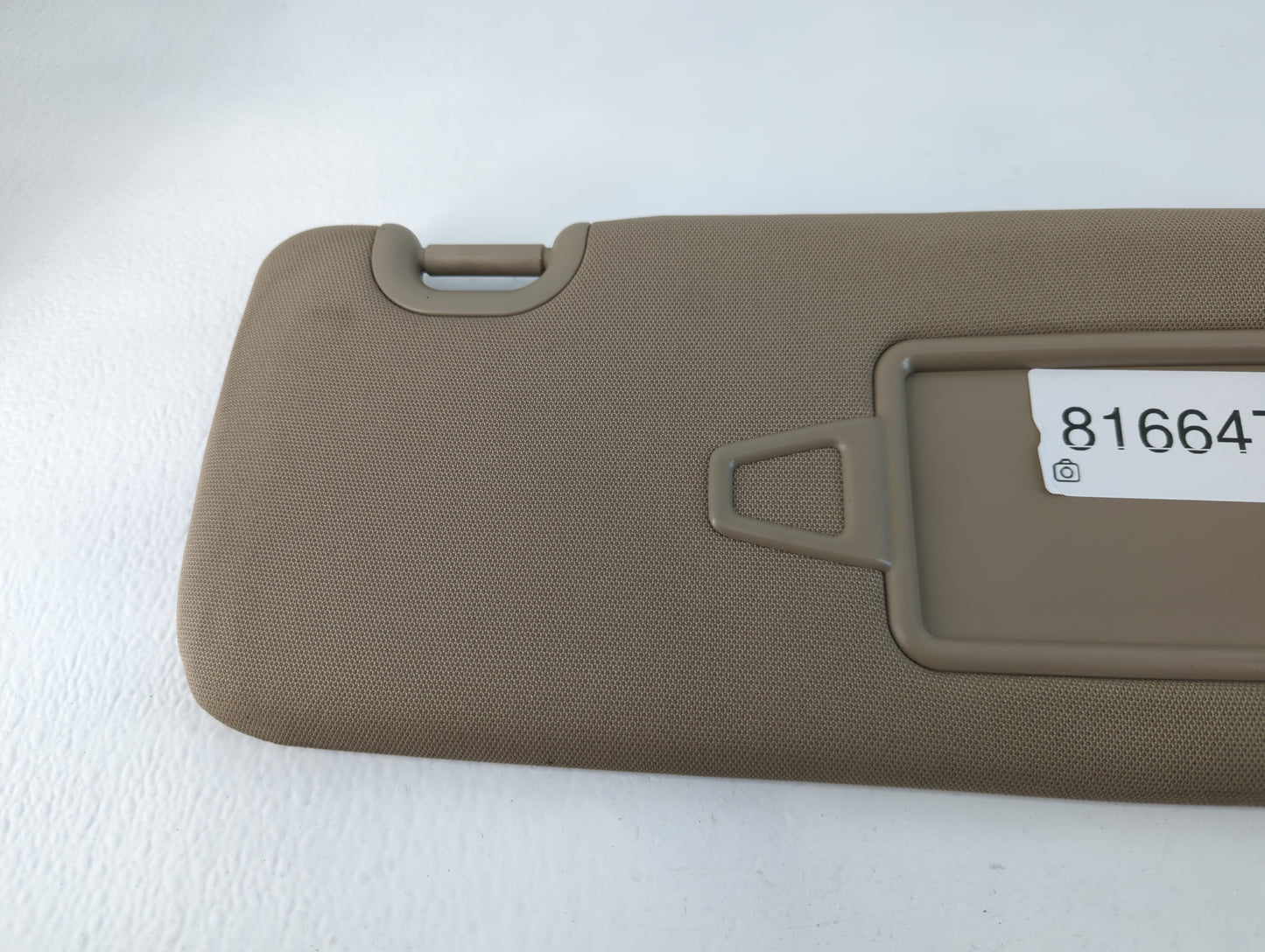 2013-2019 Hyundai Santa Fe Sun Visor Shade Replacement Passenger Right Mirror Fits Fits 2013 2014 2015 2016 2017 2018 2019 OEM Used Auto Parts - Oemusedautoparts1.com