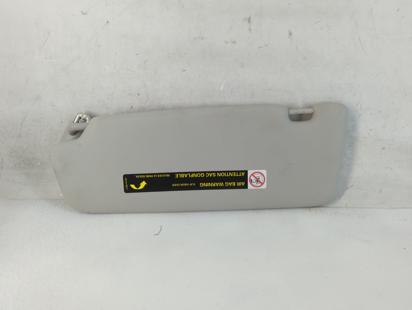 2009-2012 Audi A4 Sun Visor Shade Replacement Passenger Right Mirror Fits Fits 2009 2010 2011 2012 OEM Used Auto Parts - Oemusedautoparts1.com