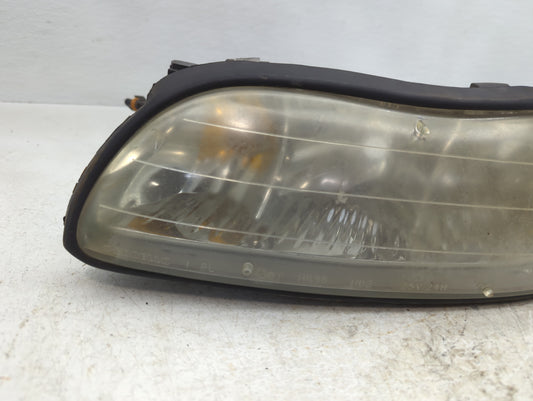 1997-2005 Chevrolet Malibu Passenger Right Oem Head Light Headlight Lamp