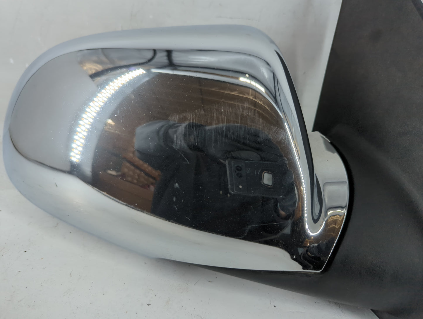 2007 Suzuki Xl-7 Side Mirror Replacement Passenger Right View Door Mirror P/N:15852997 Fits OEM Used Auto Parts - Oemusedautoparts1.com