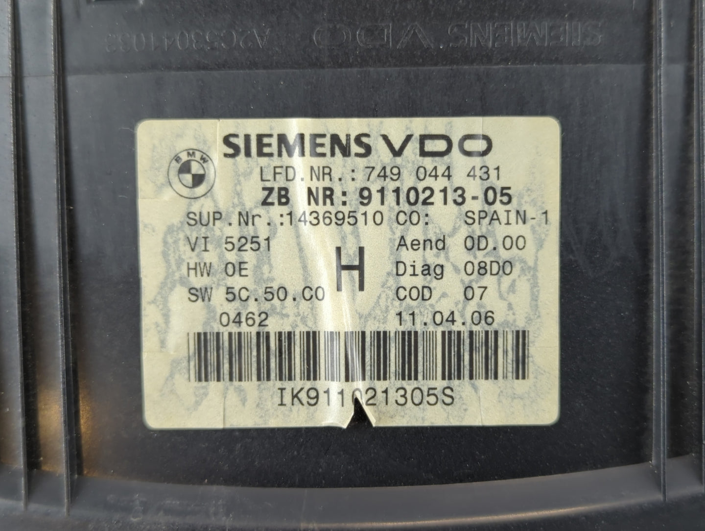 2006 Bmw 325ci Instrument Cluster Speedometer Gauges P/N:FB-HR0300373M0C0 FB Fits OEM Used Auto Parts - Oemusedautoparts1.com