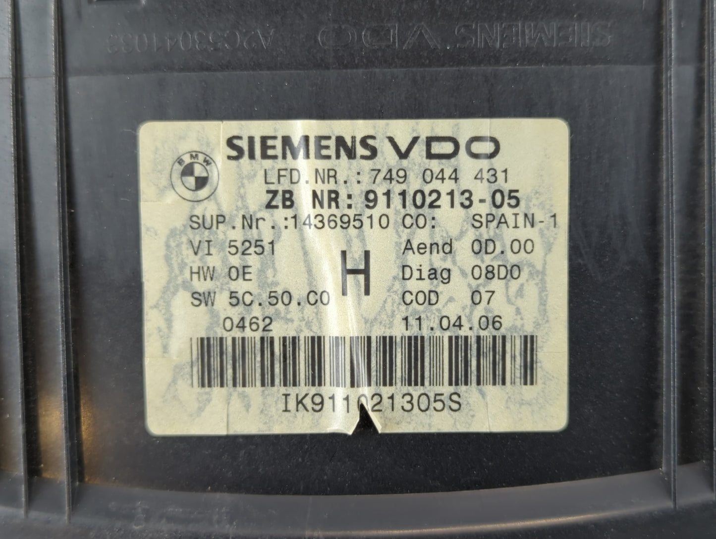 2006 Bmw 325ci Instrument Cluster Speedometer Gauges P/N:FB-HR0300373M0C0 FB Fits OEM Used Auto Parts - Oemusedautoparts1.com