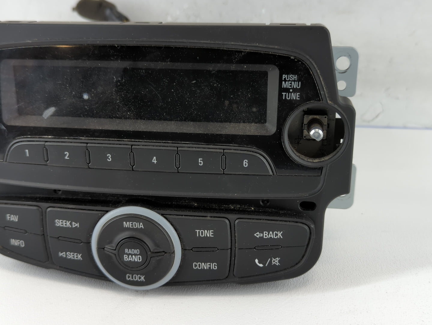 2014-2015 Chevrolet Spark Radio AM FM Cd Player Receiver Replacement P/N:95375119 Fits Fits 2014 2015 OEM Used Auto Parts - Oemusedautoparts1.com