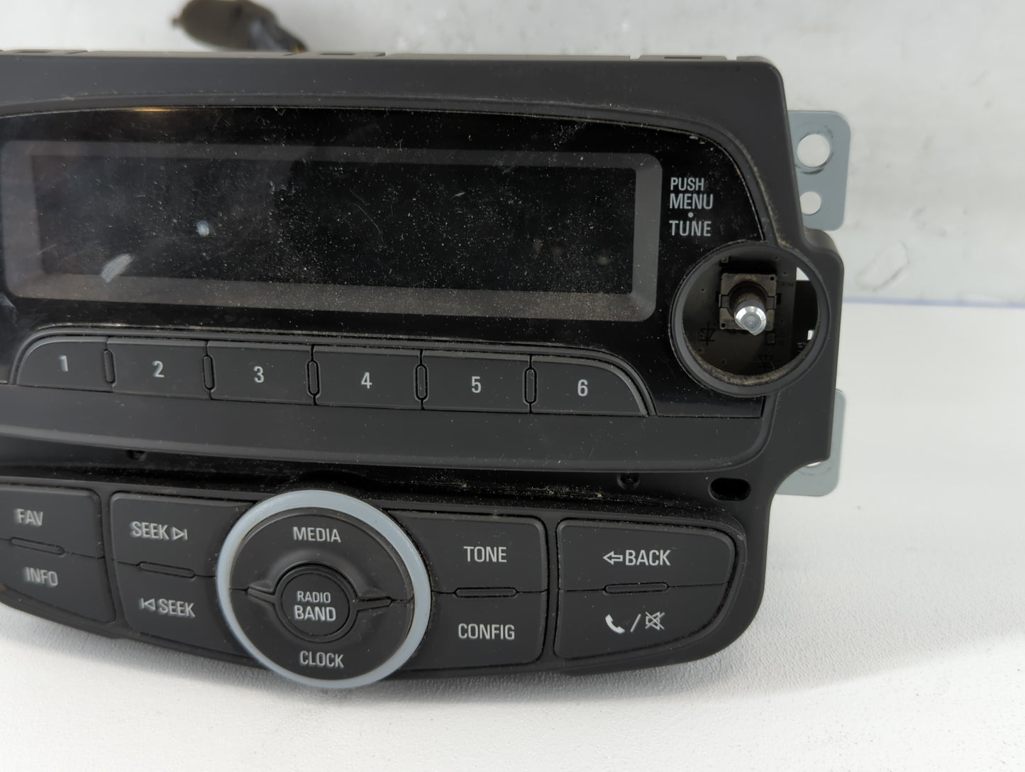 2014-2015 Chevrolet Spark Radio AM FM Cd Player Receiver Replacement P/N:95375119 Fits Fits 2014 2015 OEM Used Auto Parts - Oemusedautoparts1.com