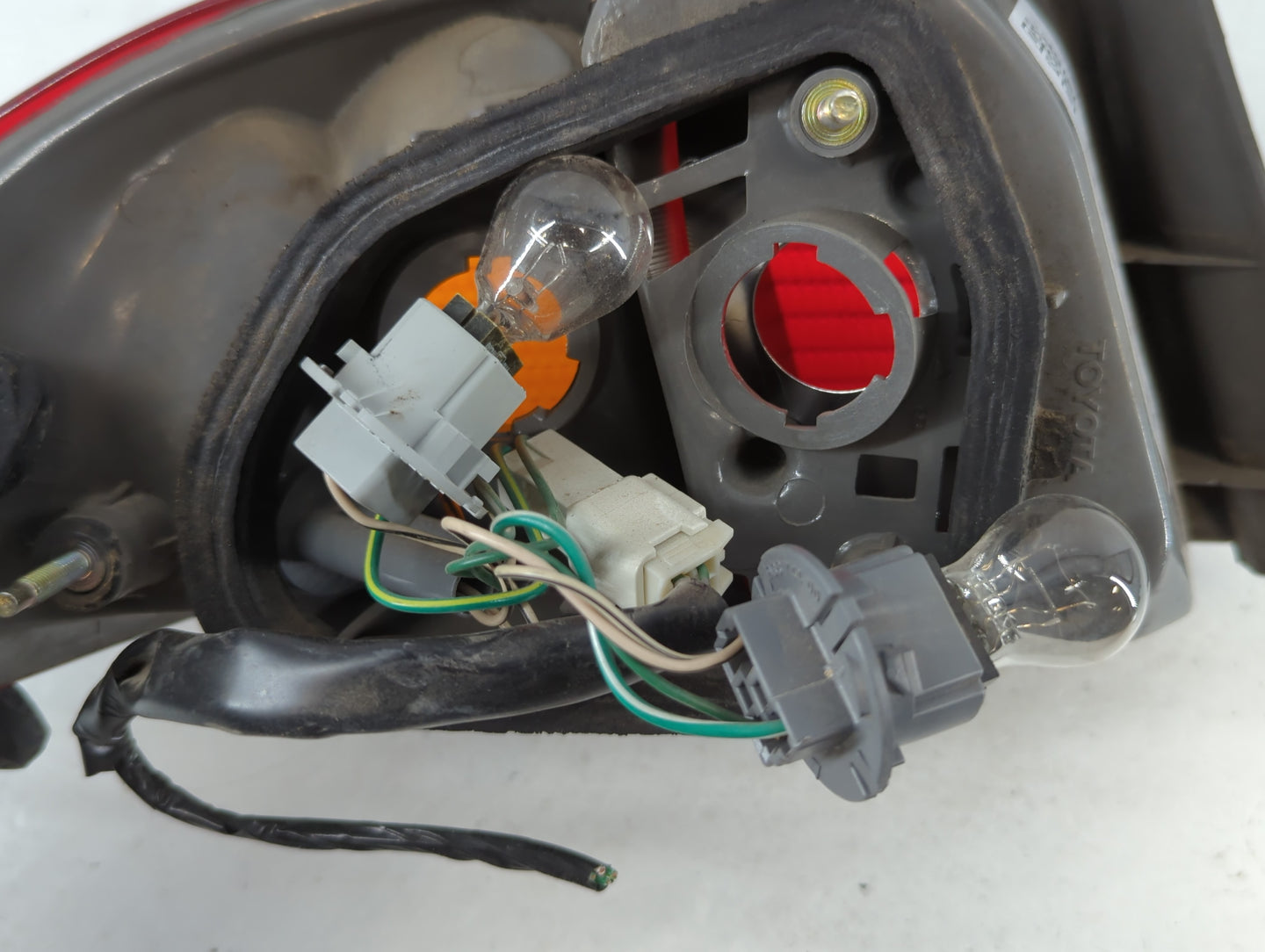 1998-2002 Toyota Corolla Tail Light Assembly Driver Left OEM Fits Fits 1998 1999 2000 2001 2002 OEM Used Auto Parts - Oemusedautoparts1.com
