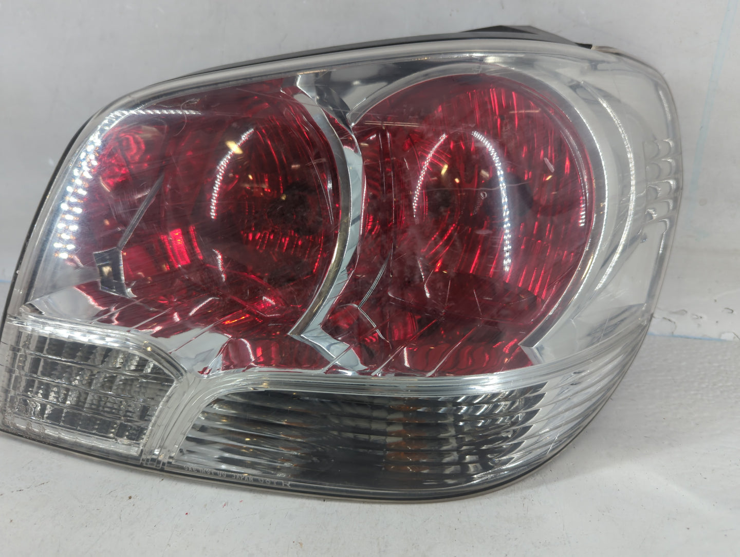 2003-2004 Mitsubishi Outlander Tail Light Assembly Passenger Right OEM P/N:87546 Fits Fits 2003 2004 OEM Used Auto Parts - Oemusedautoparts1.com
