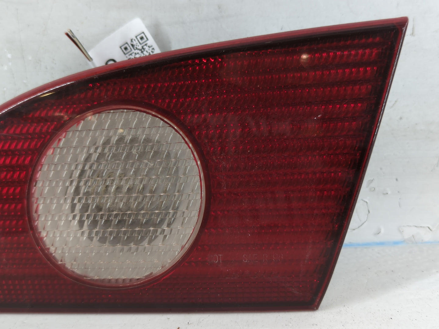 1998-2002 Toyota Corolla Tail Light Assembly Passenger Right OEM Fits Fits 1998 1999 2000 2001 2002 OEM Used Auto Parts - Oemusedautoparts1.com