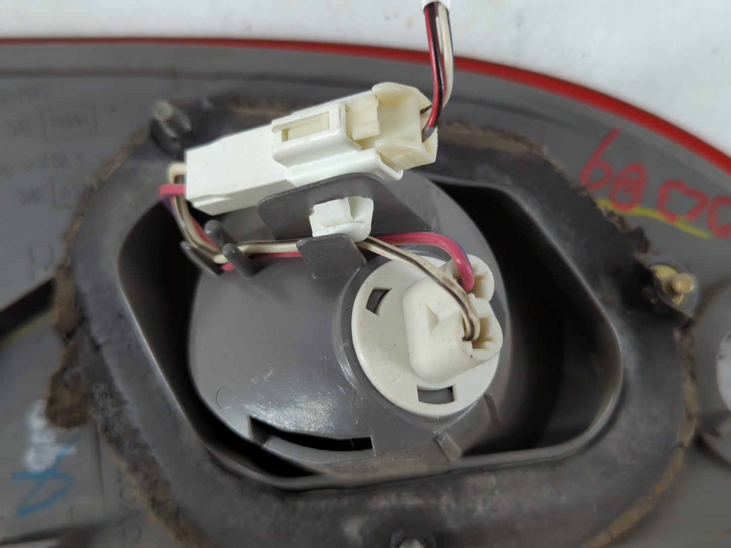 1998-2002 Toyota Corolla Tail Light Assembly Passenger Right OEM Fits Fits 1998 1999 2000 2001 2002 OEM Used Auto Parts - Oemusedautoparts1.com