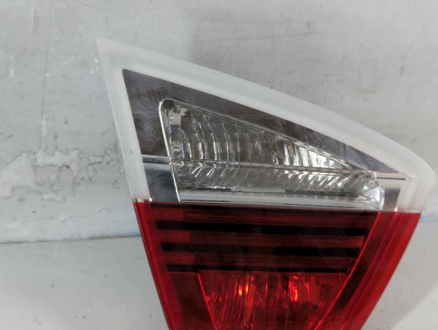 2006 Bmw 325i Tail Light Assembly Passenger Right OEM P/N:6 937 459 Fits Fits 2004 2005 OEM Used Auto Parts - Oemusedautoparts1.com
