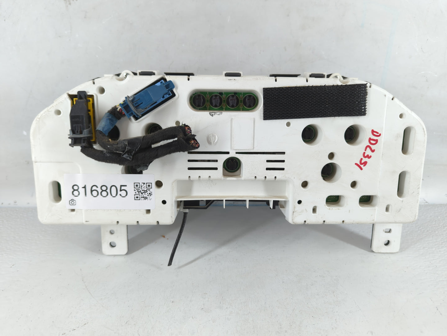 2005-2006 Ford Expedition Instrument Cluster Speedometer Gauges P/N:6L1T-10849-DD Fits Fits 2005 2006 OEM Used Auto Parts - Oemusedautoparts1.com