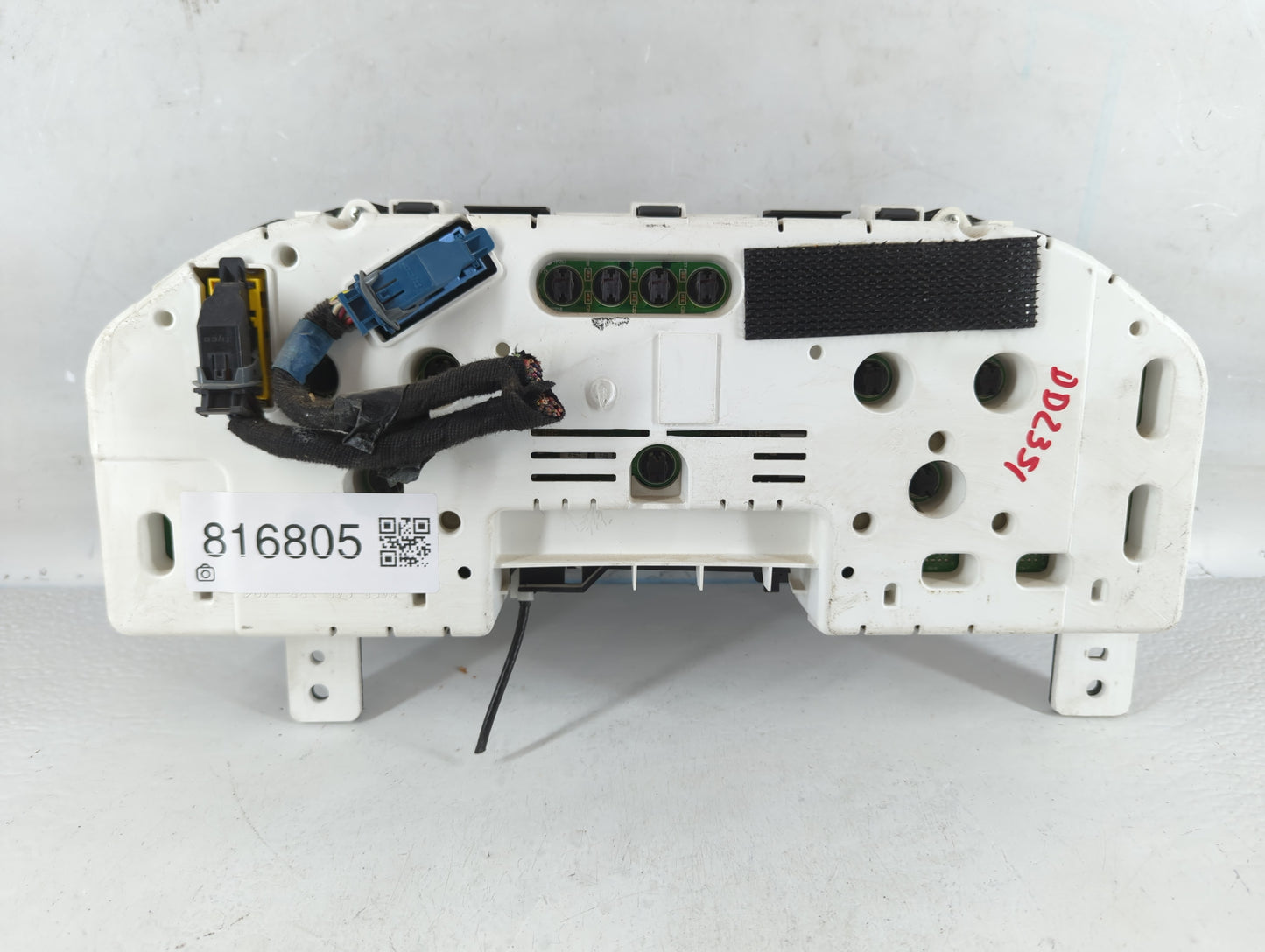 2005-2006 Ford Expedition Instrument Cluster Speedometer Gauges P/N:6L1T-10849-DD Fits Fits 2005 2006 OEM Used Auto Parts - Oemusedautoparts1.com