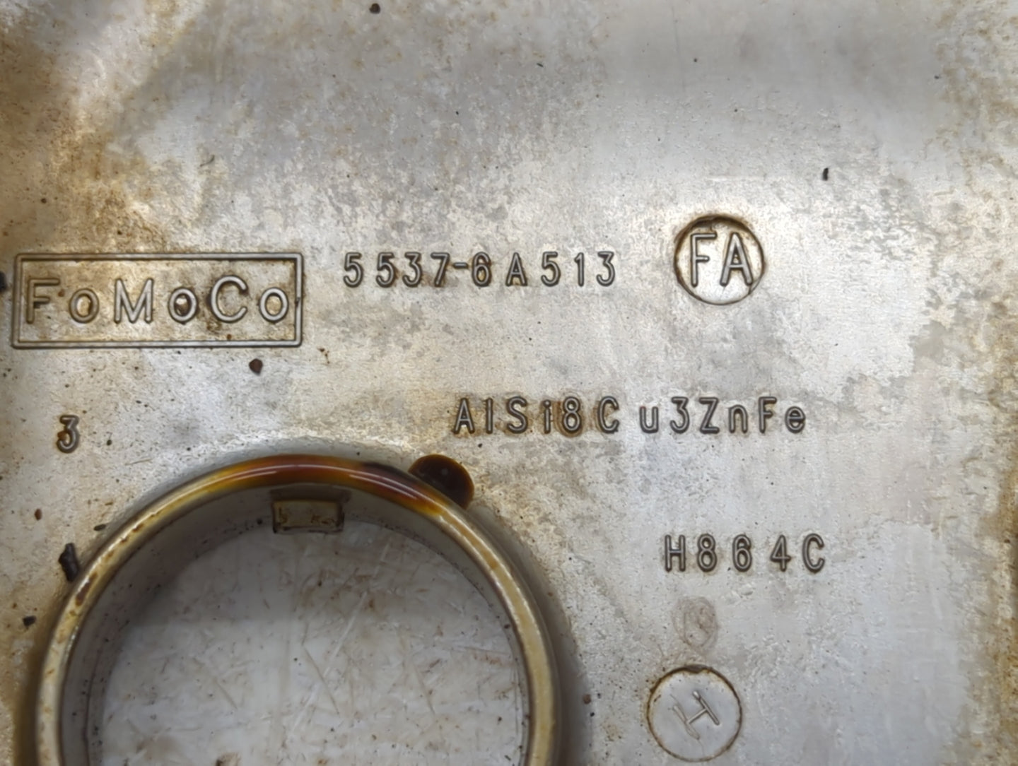 2011 Ford Edge Passenger Right Cylinder Head Valve Cover P/N:5537-6A513 Fits OEM Used Auto Parts - Oemusedautoparts1.com