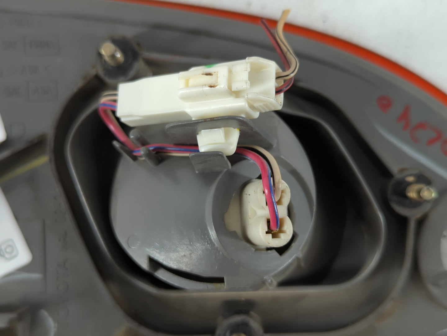 2001-2002 Toyota Corolla Tail Light Assembly Driver Left OEM Fits Fits 2001 2002 OEM Used Auto Parts - Oemusedautoparts1.com