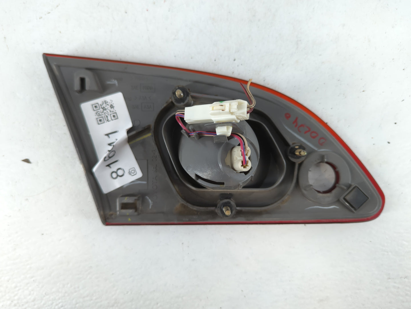 2001-2002 Toyota Corolla Tail Light Assembly Driver Left OEM Fits Fits 2001 2002 OEM Used Auto Parts - Oemusedautoparts1.com