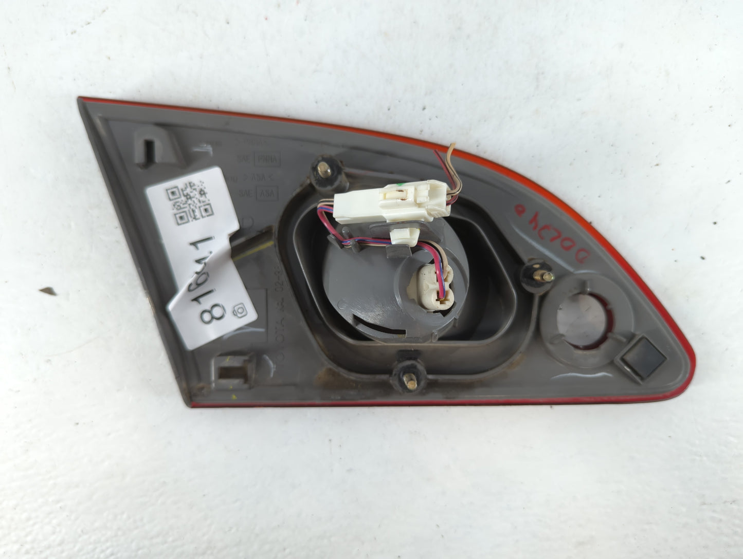 2001-2002 Toyota Corolla Tail Light Assembly Driver Left OEM Fits Fits 2001 2002 OEM Used Auto Parts - Oemusedautoparts1.com