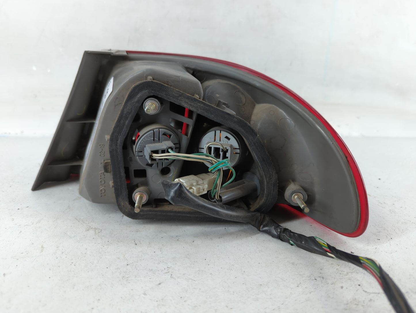 2001-2002 Toyota Corolla Tail Light Assembly Driver Left OEM Fits Fits 2001 2002 OEM Used Auto Parts - Oemusedautoparts1.com