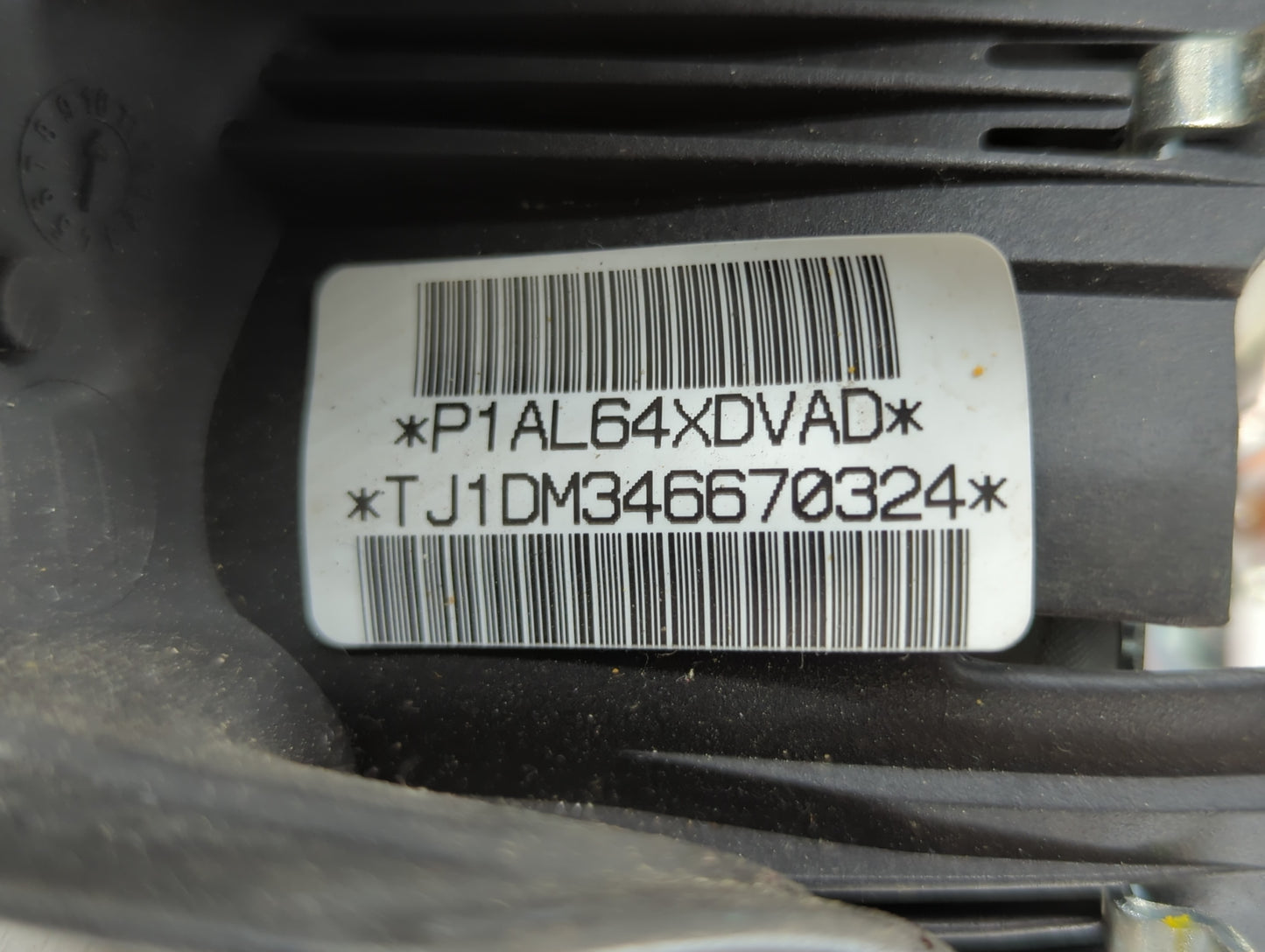 2007 Chrysler Pacifica Air Bag Driver Left Steering Wheel Mounted P/N:P1AL64XDVAD Fits OEM Used Auto Parts - Oemusedautoparts1.com