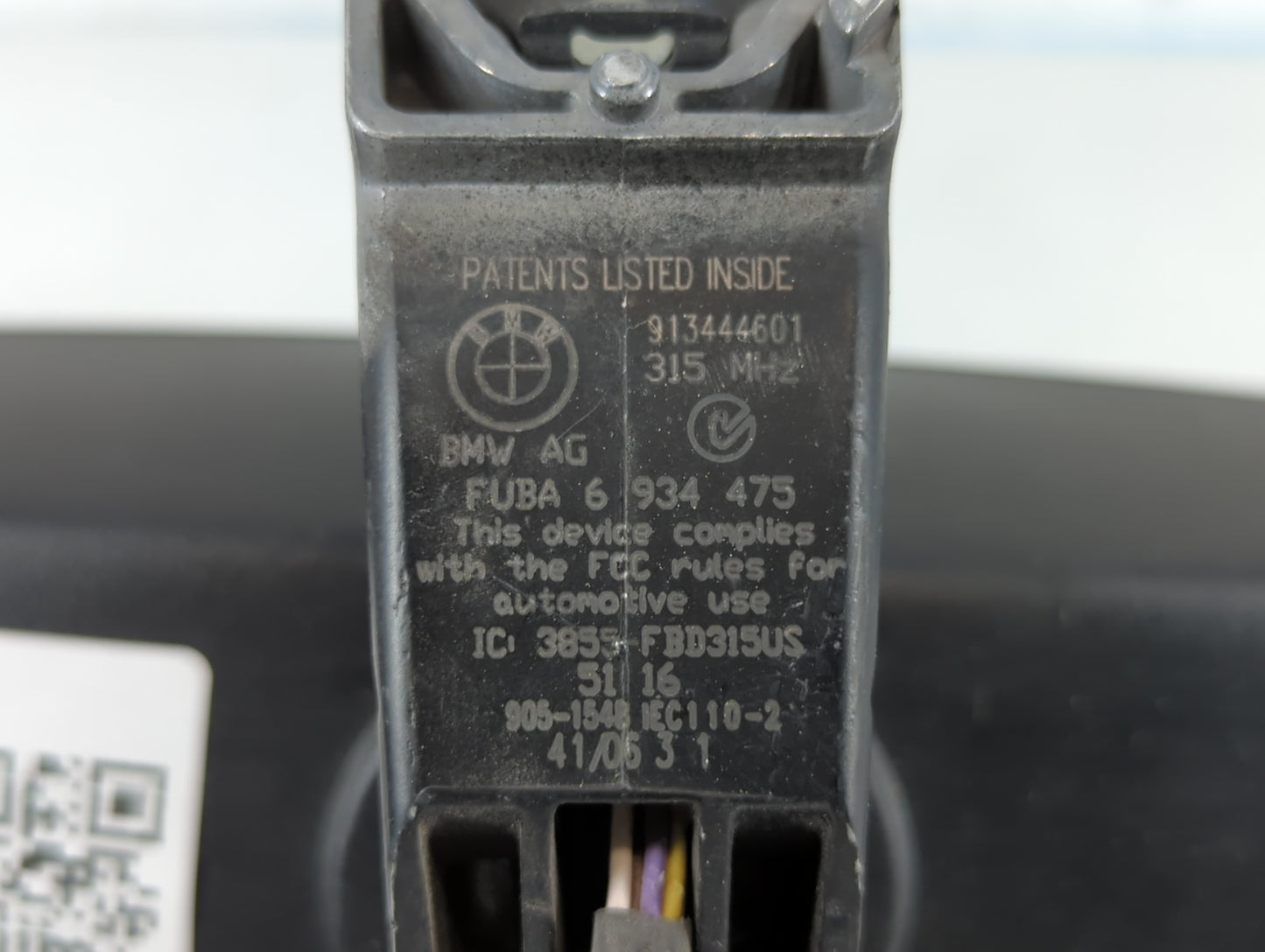 2007 Bmw 650i Interior Rear View Mirror Replacement OEM P/N:FUBA 6 934 475 Fits OEM Used Auto Parts - Oemusedautoparts1.com