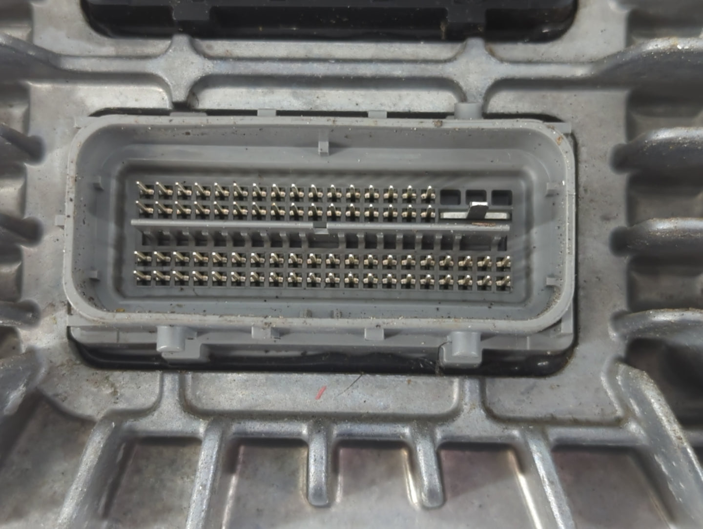 2017 Chevrolet Traverse PCM Engine Control Computer ECU ECM PCU OEM P/N:12670801 E39A Fits Fits 2018 2019 2020 OEM Used Auto Parts - Oemusedautoparts1.com