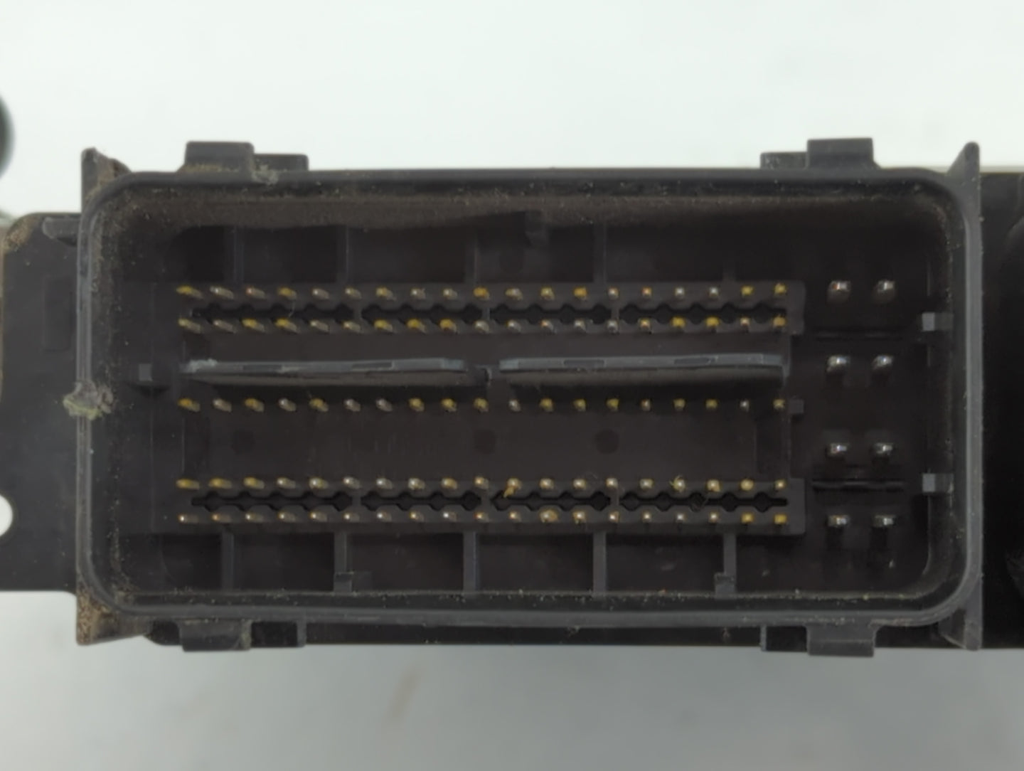 2015-2018 Ford Edge PCM Engine Control Computer ECU ECM PCU OEM P/N:GB5A-12A650-ASA Fits Fits 2015 2016 2017 2018 2019 OEM Used Auto Parts - Oemusedautoparts1.com