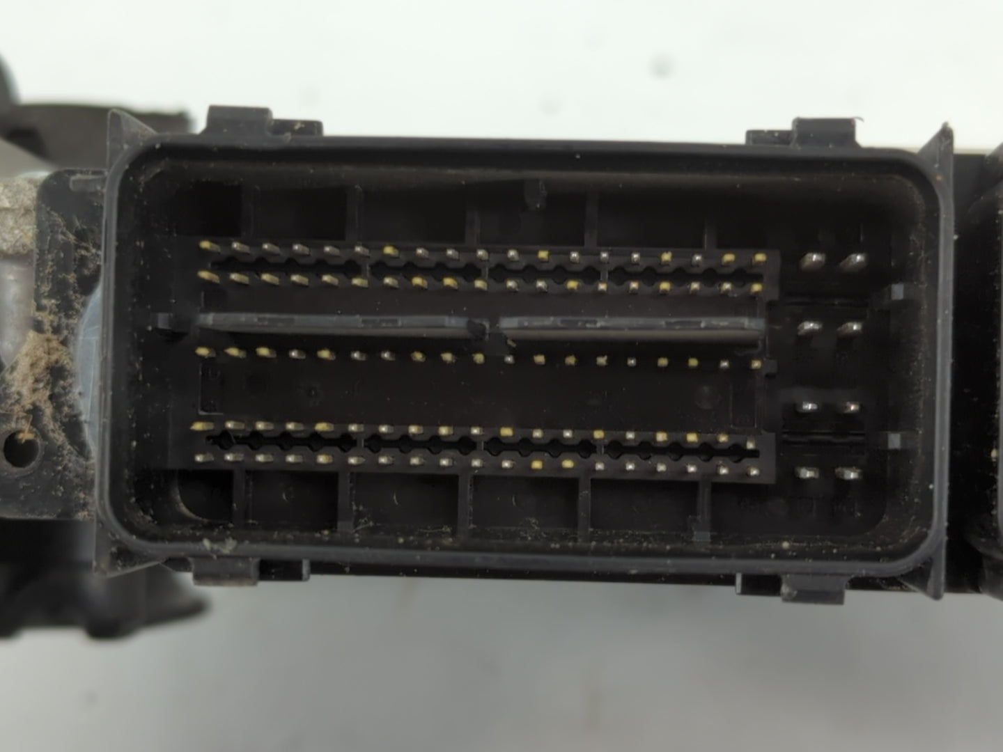 2013-2016 Ford Escape PCM Engine Control Computer ECU ECM PCU OEM P/N:CV6A-12B684-CA EJ5A-12A650-TC Fits Fits 2013 2014 2015 2016 OEM Used Auto Parts - Oemusedautoparts1.com