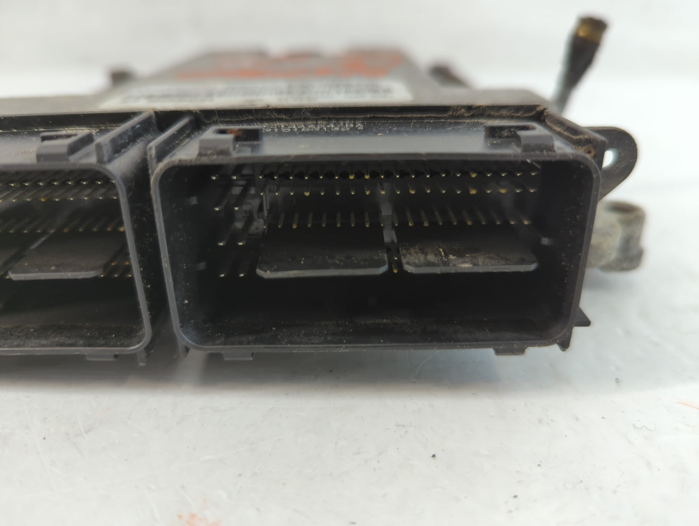 2013-2016 Ford Escape PCM Engine Control Computer ECU ECM PCU OEM P/N:CV6A-12B684-CA DJ5A-12A650-AAB Fits Fits 2013 2014 2015 2016 OEM Used Auto Parts - Oemusedautoparts1.com