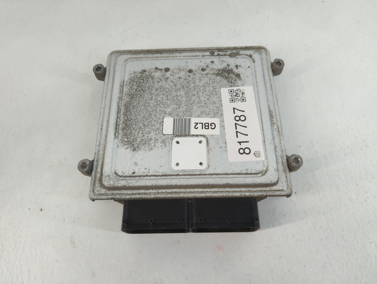 2014-2015 Kia Sorento PCM Engine Control Computer ECU ECM PCU OEM P/N:39113-2GBL2 39103-2GBL2 Fits Fits 2014 2015 OEM Used Auto Parts - Oemusedautoparts1.com