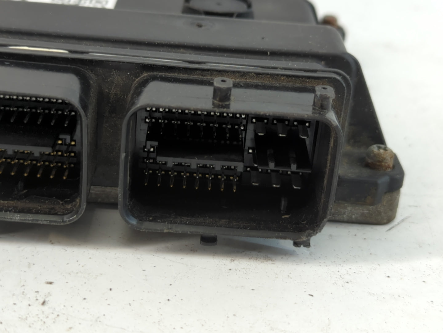 2015-2016 Toyota Sienna PCM Engine Control Computer ECU ECM PCU OEM P/N:89661-08420 Fits Fits 2015 2016 OEM Used Auto Parts - Oemusedautoparts1.com