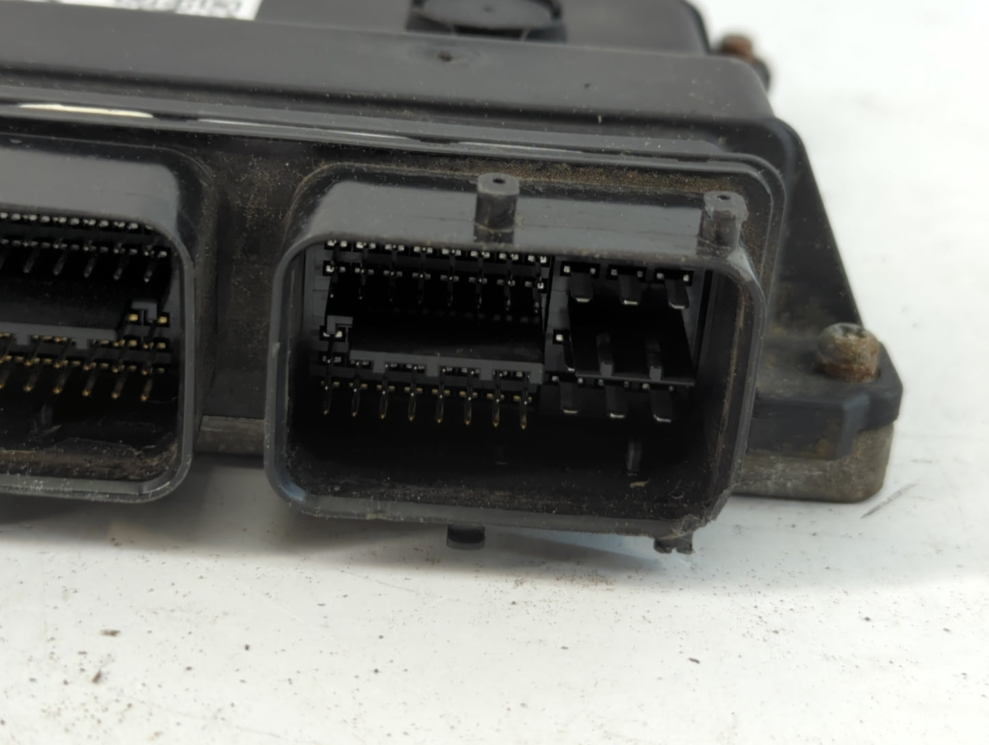 2015-2016 Toyota Sienna PCM Engine Control Computer ECU ECM PCU OEM P/N:89661-08420 Fits Fits 2015 2016 OEM Used Auto Parts - Oemusedautoparts1.com