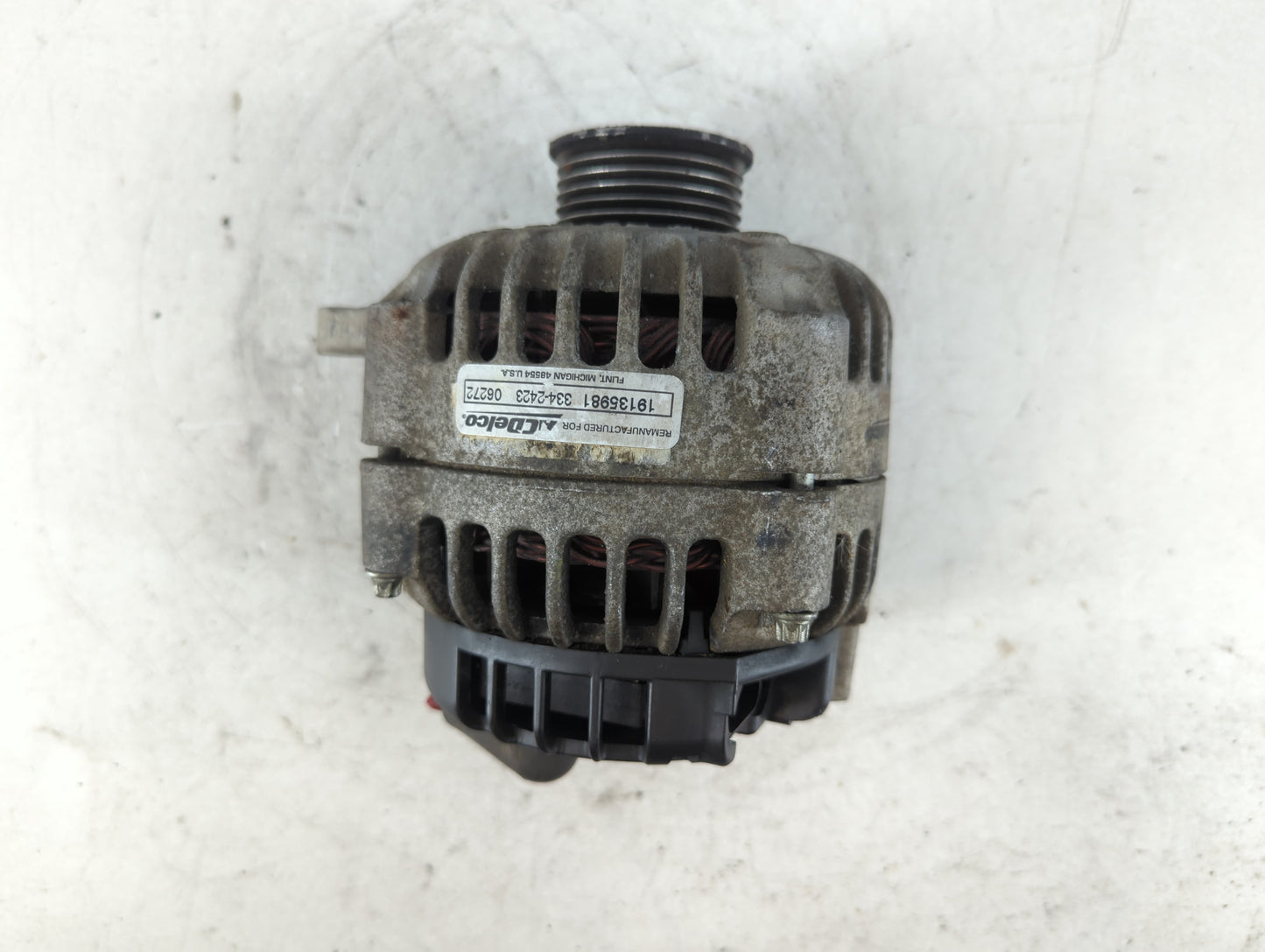 1995-1997 Chevrolet Monte Carlo Alternator Replacement Generator Charging Assembly Engine OEM P/N:334-2423 19135981 Fits OEM Used Auto Parts - Oemusedautoparts1.com