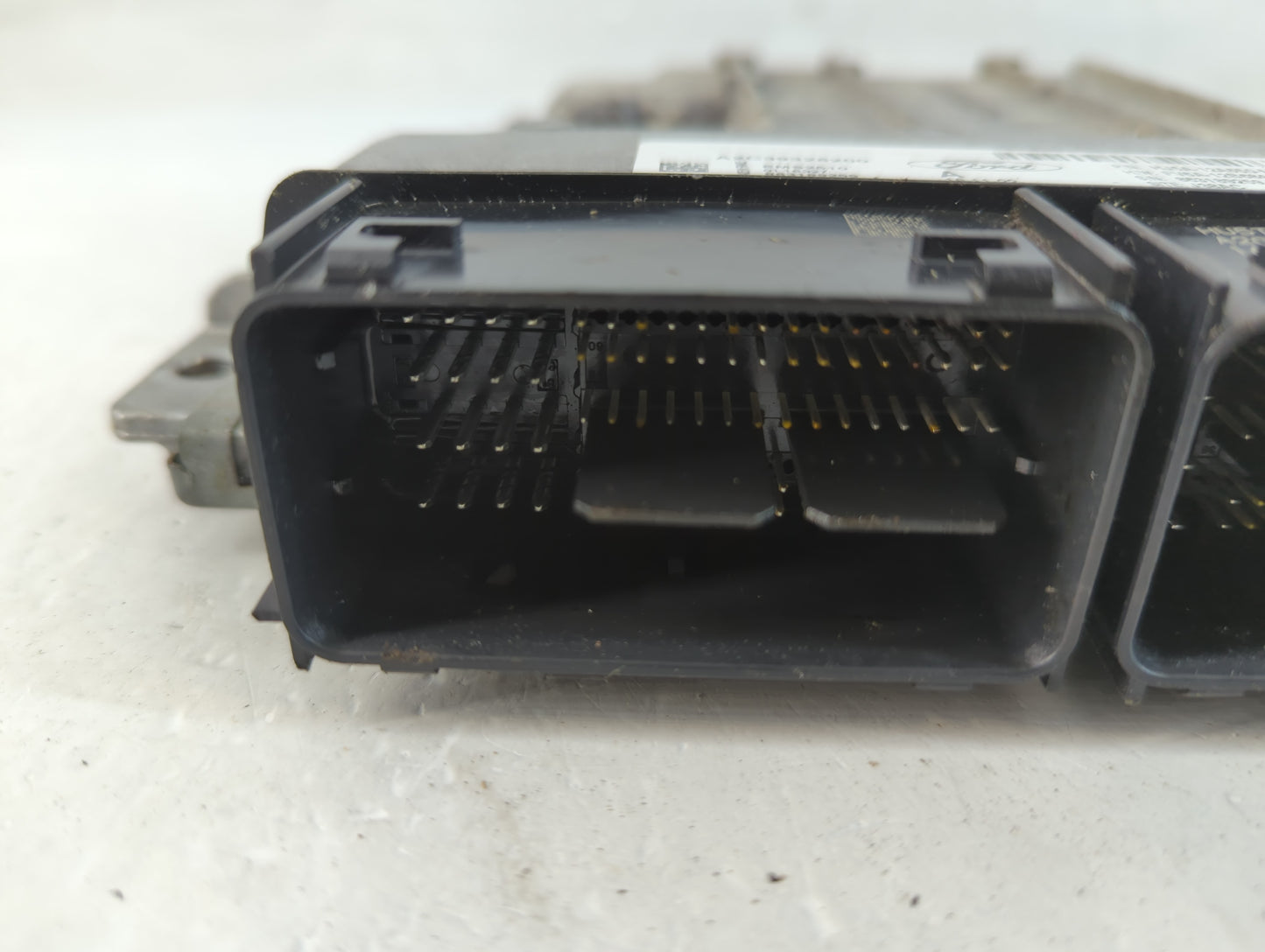 2017-2019 Ford Escape PCM Engine Control Computer ECU ECM PCU OEM P/N:HJ5A-12A650-MA Fits Fits 2017 2018 2019 OEM Used Auto Parts - Oemusedautoparts1.com