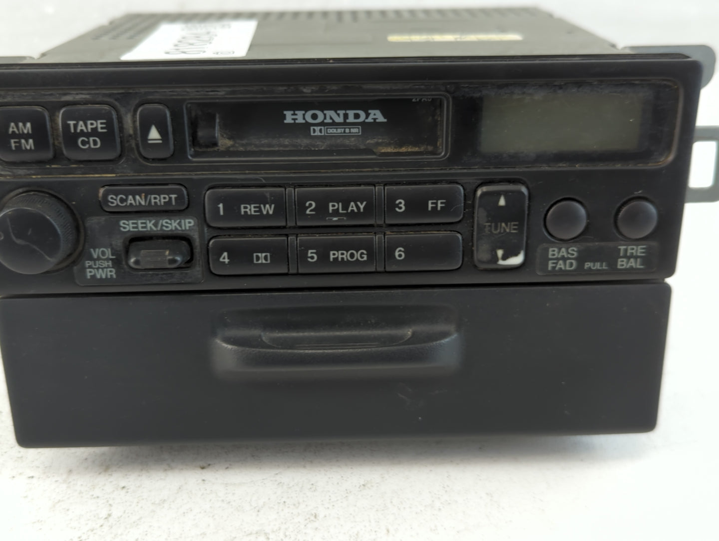 1998-2000 Honda Accord Radio AM FM Cd Player Receiver Replacement Fits Fits 1998 1999 2000 2001 2002 2003 2004 OEM Used Auto Parts - Oemusedautoparts1.com