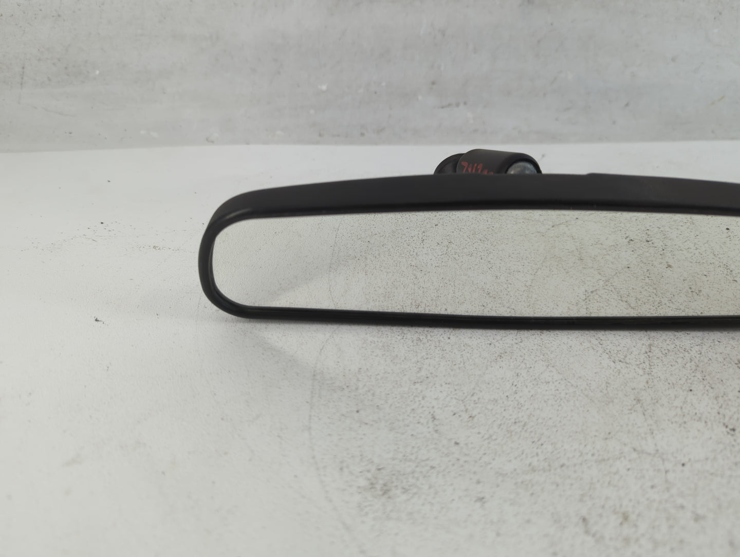 2004-2008 Chrysler Pacifica Interior Rear View Mirror Replacement OEM P/N:E8011681 Fits Fits 2004 2005 2006 2007 2008 OEM Used Auto Parts - Oemusedautoparts1.com