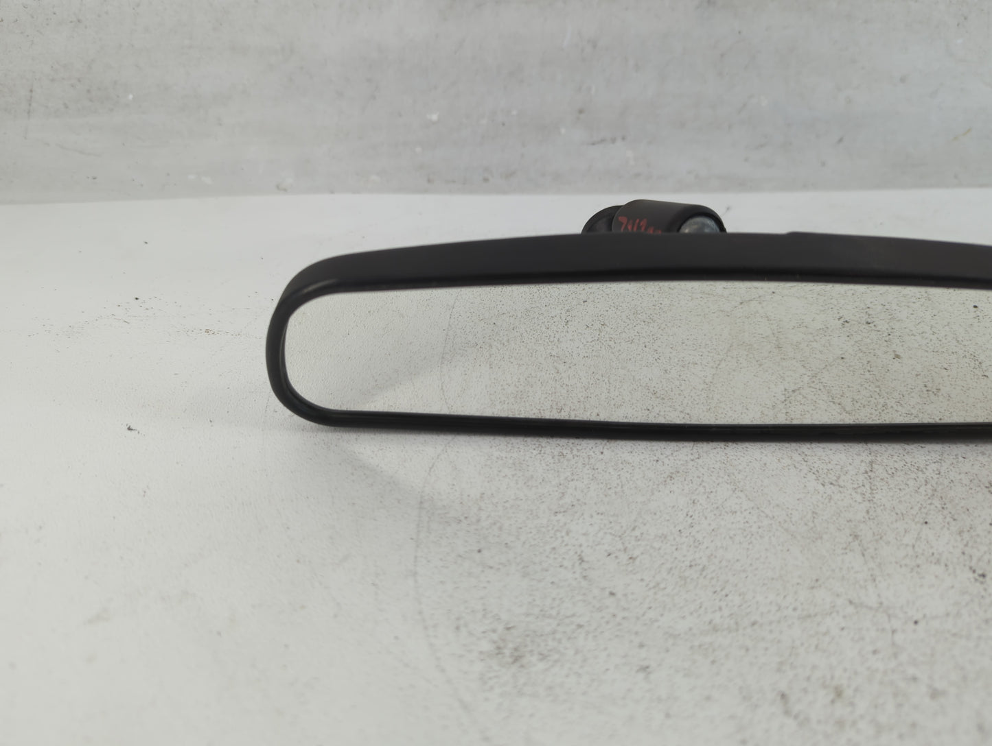 2004-2008 Chrysler Pacifica Interior Rear View Mirror Replacement OEM P/N:E8011681 Fits Fits 2004 2005 2006 2007 2008 OEM Used Auto Parts - Oemusedautoparts1.com