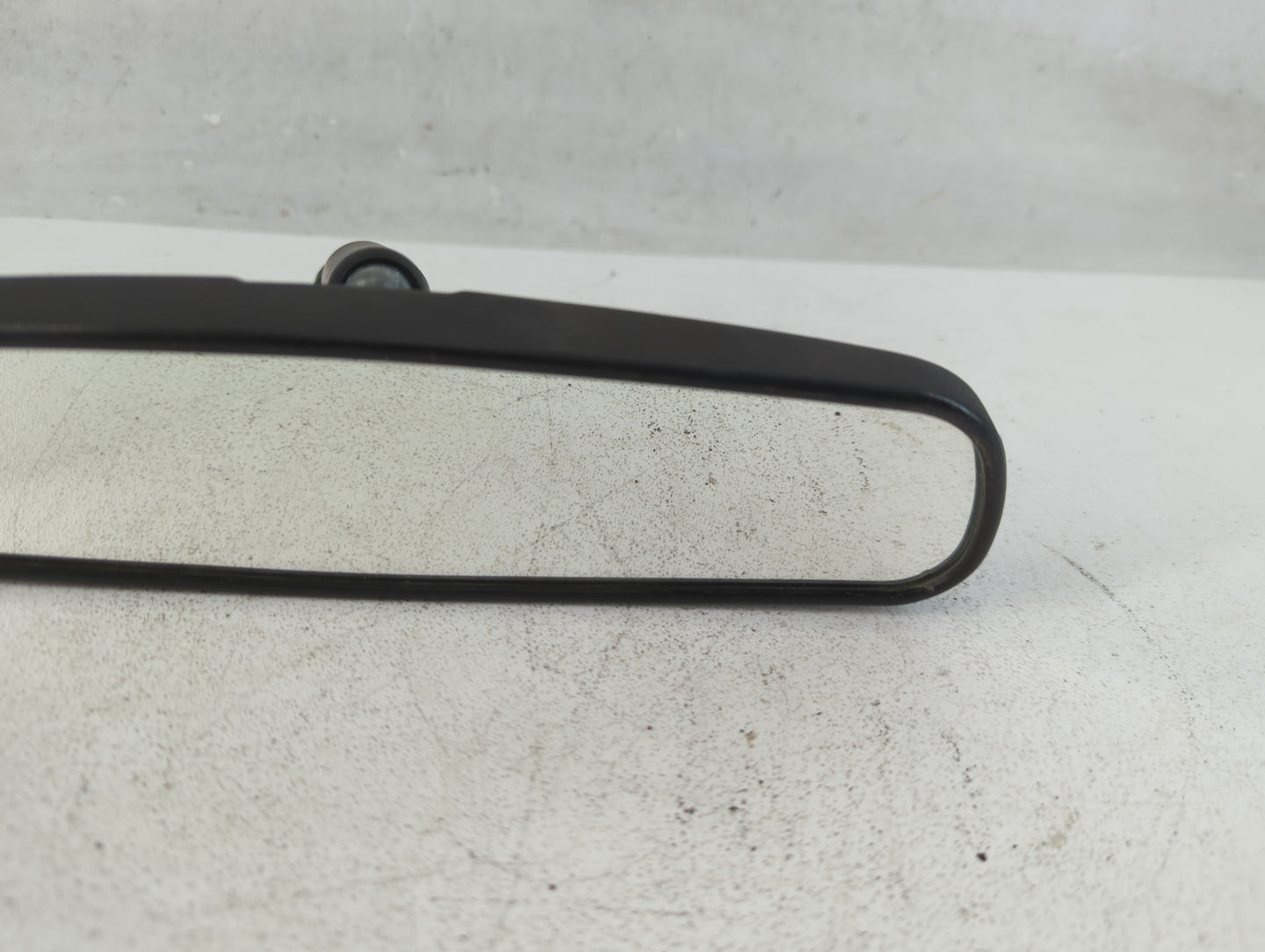 2004-2008 Chrysler Pacifica Interior Rear View Mirror Replacement OEM P/N:E8011681 Fits Fits 2004 2005 2006 2007 2008 OEM Used Auto Parts - Oemusedautoparts1.com