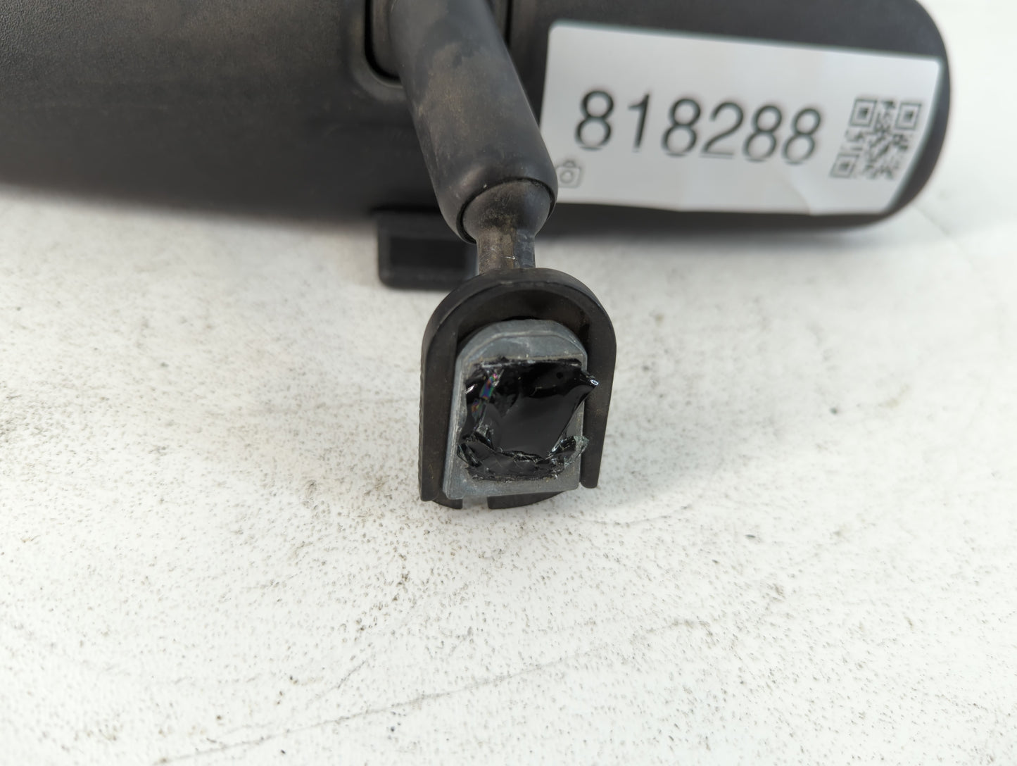 2004-2008 Chrysler Pacifica Interior Rear View Mirror Replacement OEM P/N:E8011681 Fits Fits 2004 2005 2006 2007 2008 OEM Used Auto Parts - Oemusedautoparts1.com