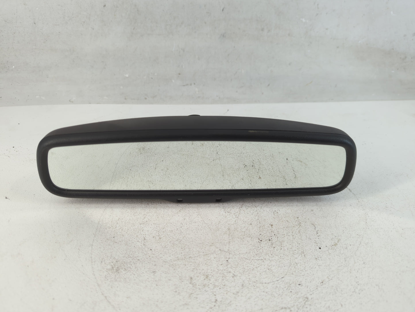 2004-2008 Chrysler Pacifica Interior Rear View Mirror Replacement OEM P/N:E11015892 Fits Fits 2004 2005 2006 2007 2008 OEM Used Auto Parts - Oemusedautoparts1.com