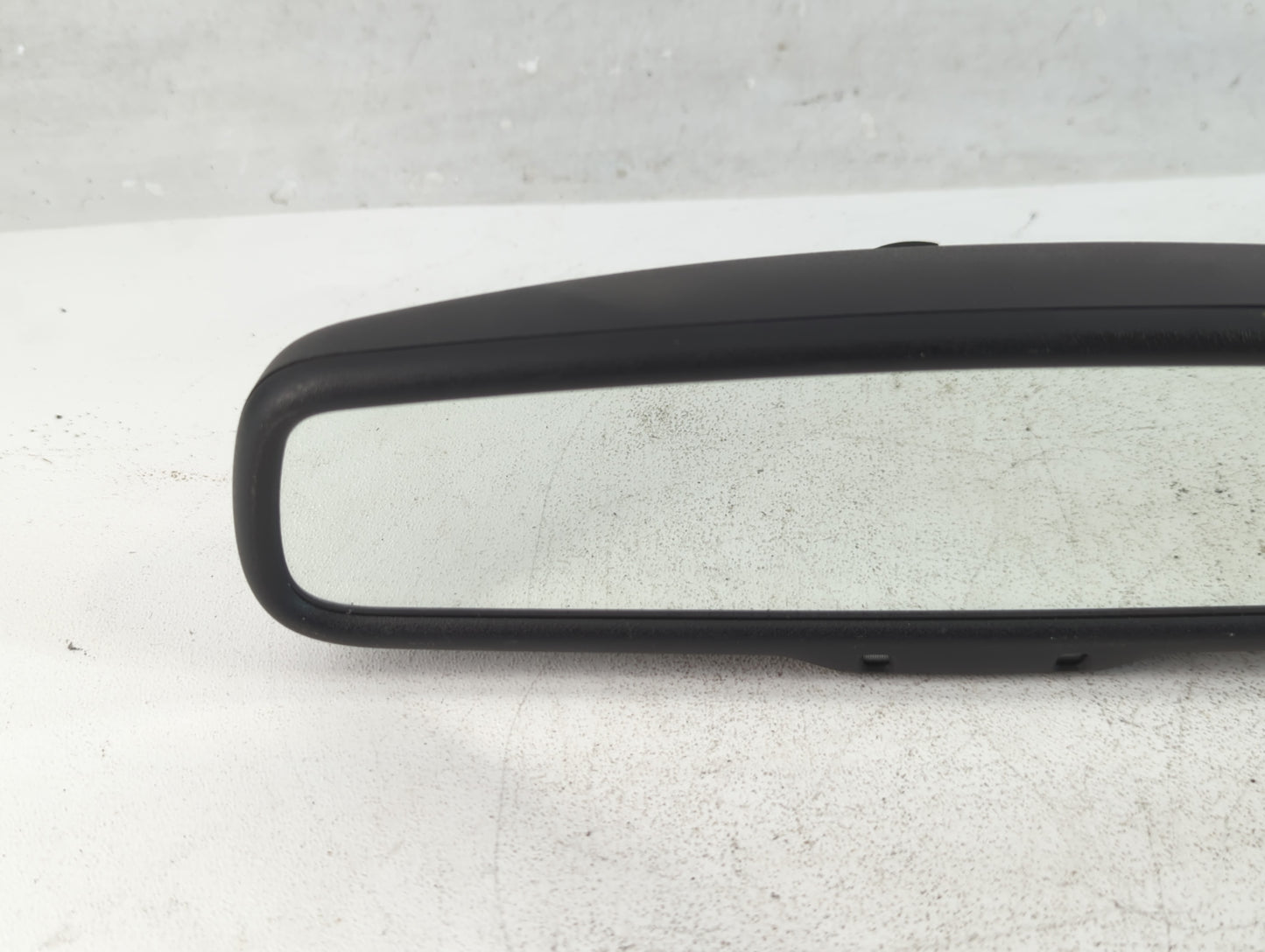 2004-2008 Chrysler Pacifica Interior Rear View Mirror Replacement OEM P/N:E11015892 Fits Fits 2004 2005 2006 2007 2008 OEM Used Auto Parts - Oemusedautoparts1.com