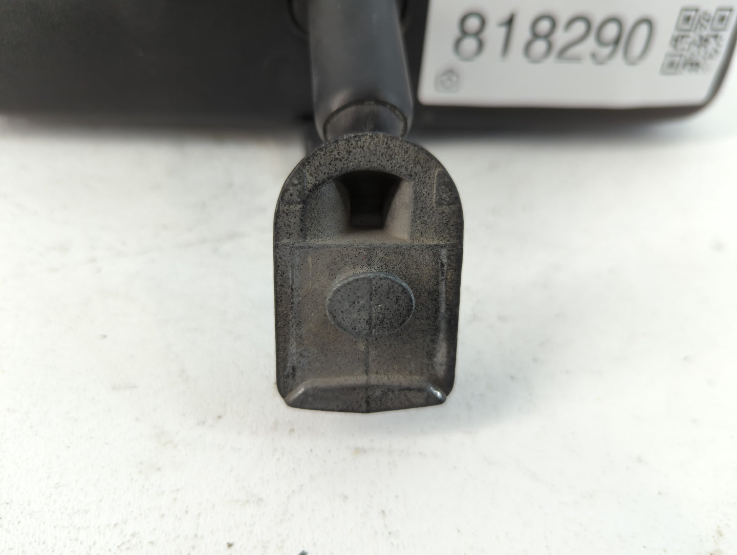 2004-2008 Chrysler Pacifica Interior Rear View Mirror Replacement OEM P/N:E10110110 Fits Fits 2004 2005 2006 2007 2008 OEM Used Auto Parts - Oemusedautoparts1.com