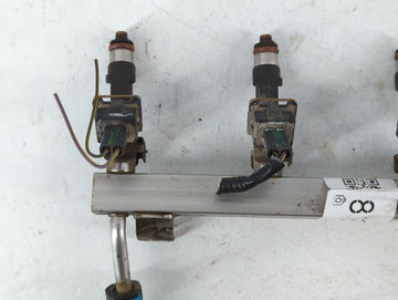 2001 Mercedes-Benz C320 Fuel Injectors P/N:0 280 151 253 Fits OEM Used Auto Parts