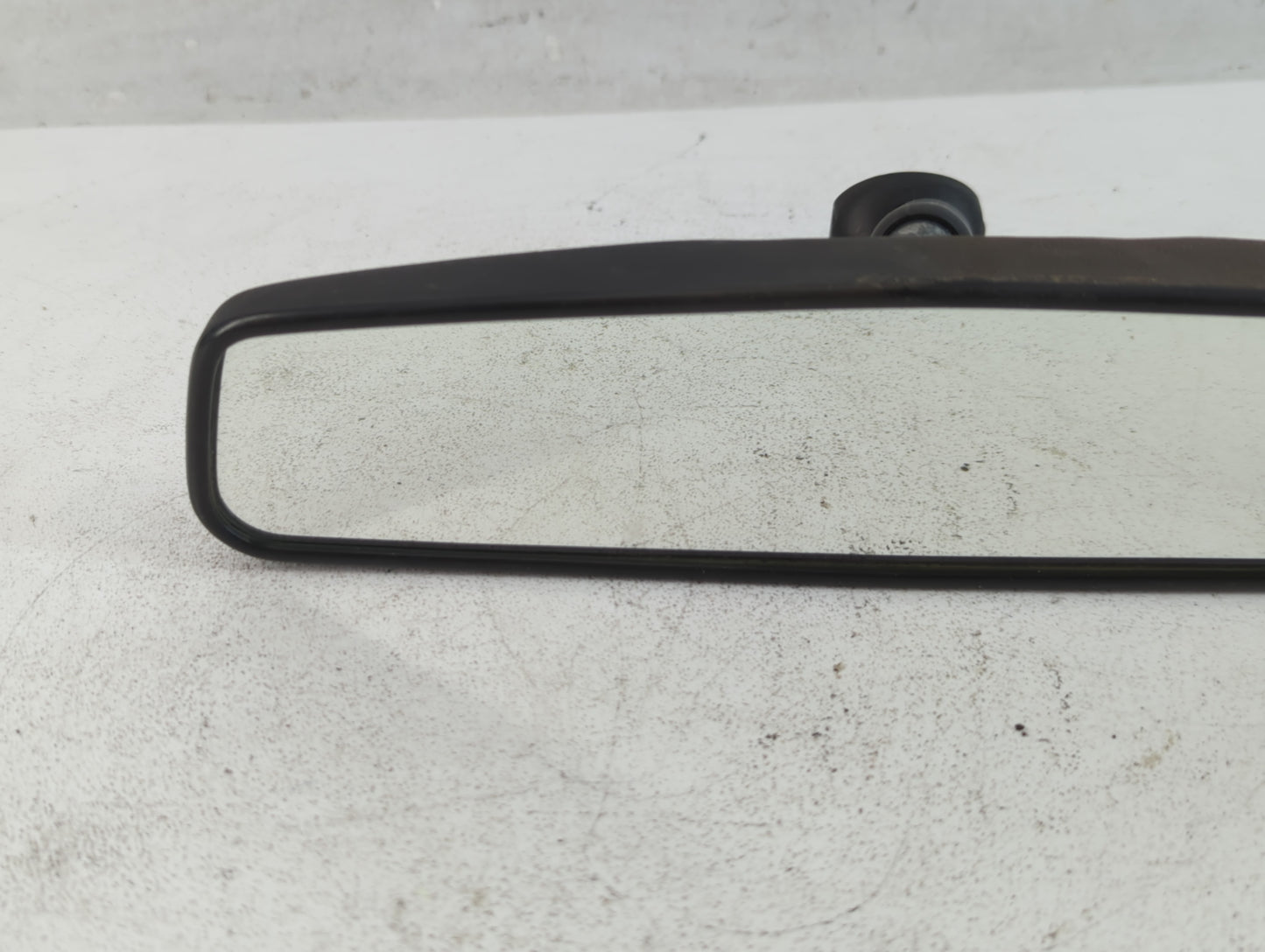 2004-2008 Chrysler Pacifica Interior Rear View Mirror Replacement OEM P/N:E8011083 Fits Fits 2004 2005 2006 2007 2008 OEM Used Auto Parts - Oemusedautoparts1.com